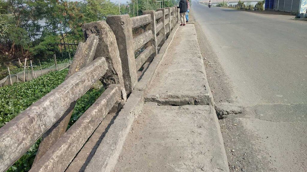 Maintenance of Bridges - Railing