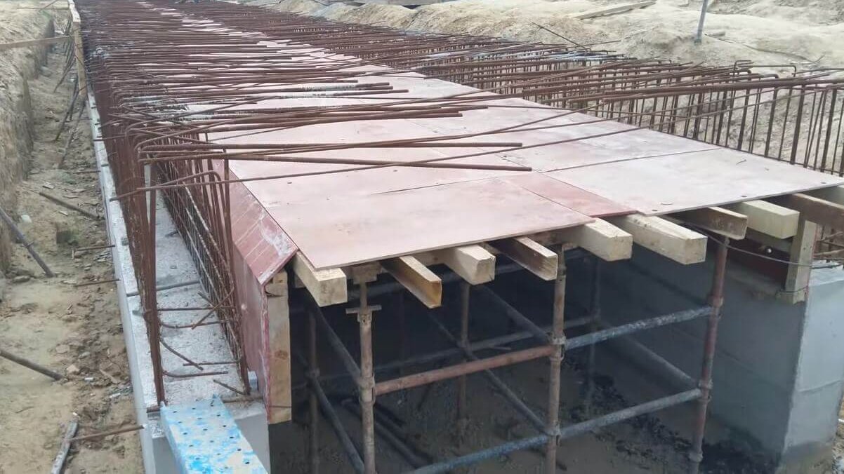 Lianggong Steel Mould for Precast Concrete Box Culvert Pipe - China Culvert  Formwork, Pipe Gallery Tolley Formwork | Made-in-China.com